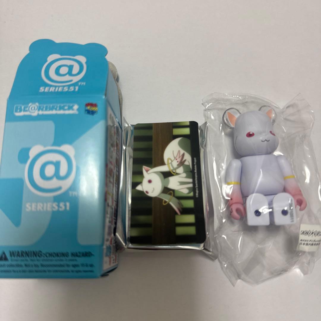 ベアブリック 51 アーティスト 魔法少女 まどかマギカ キュゥべえ まど