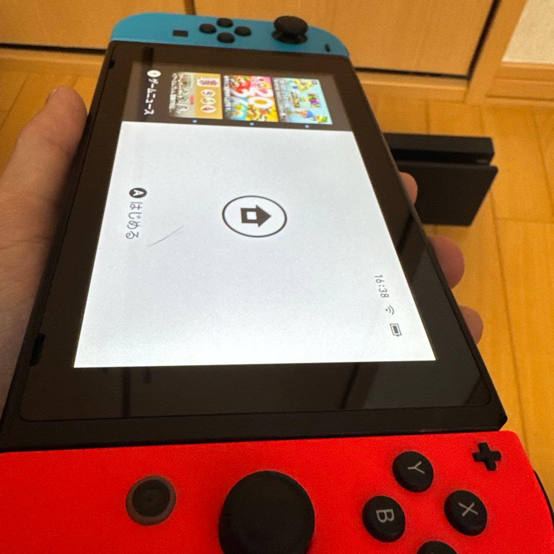 F*n様 Nintendo Switch 本体 青/赤 Joy-Con