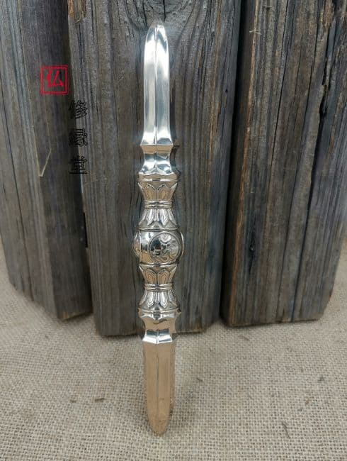 【修縁堂】辟邪 密教法具 金剛杵 真鍮製 四大明王種子字 独鈷杵