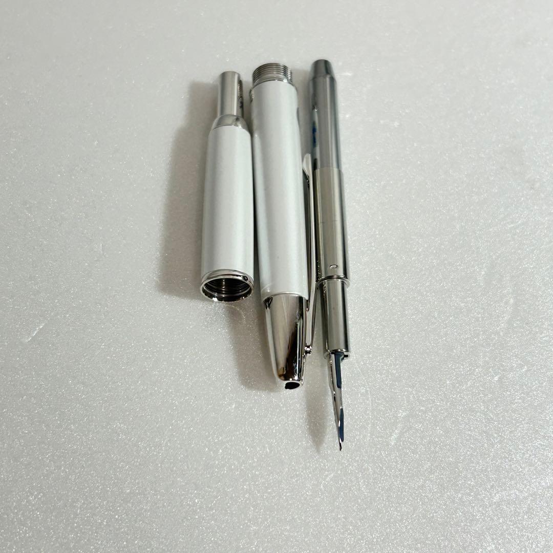 PILOT パイロット キャップレス デシモ パールホワイト18K 万年筆