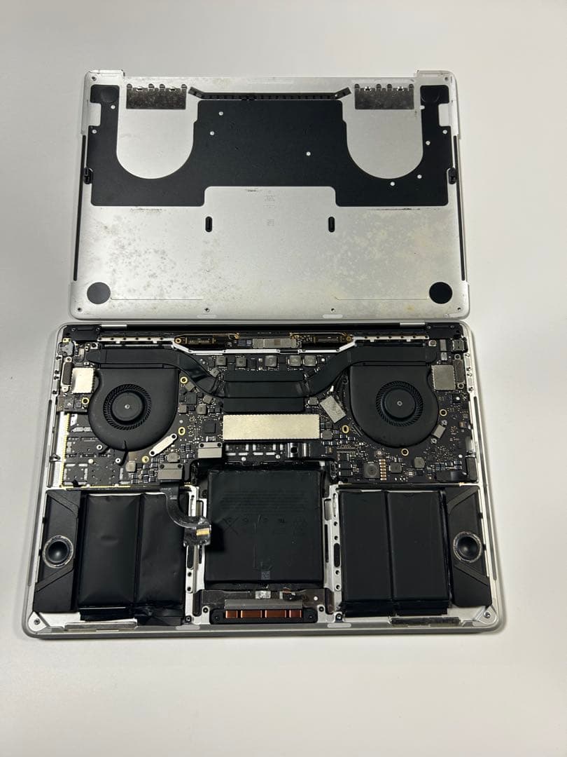 MacBook Pro 2017 13インチ ジャンク 起動不可 A1706