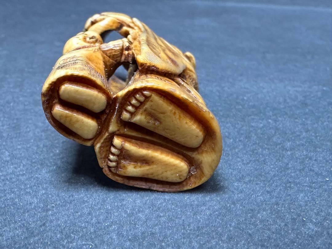 極上 根付 面と唐子 天然素材 アンティーク 和彫 置物 骨董 飾り物 古