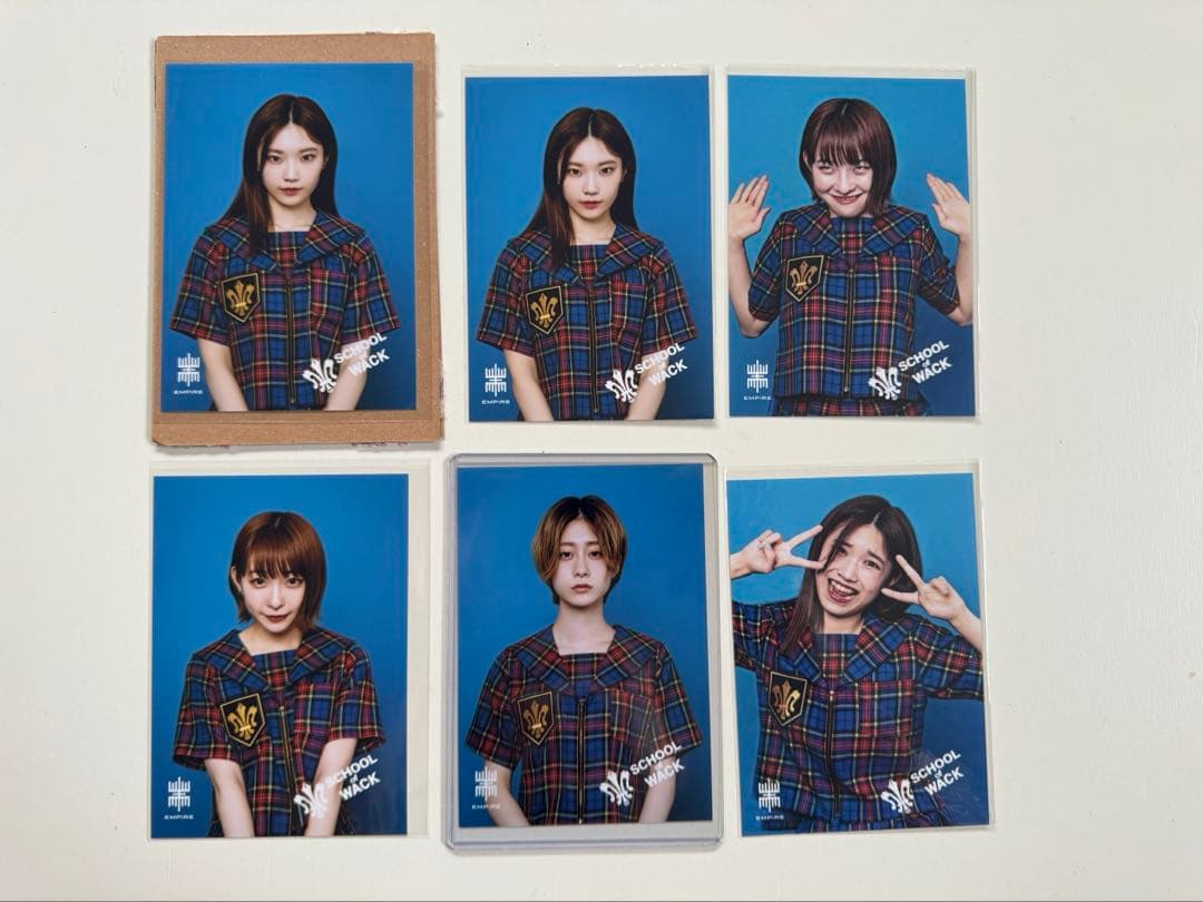 EMPiRE 初回生産限定盤 セットサイン入りポスターグッズまとめ売り。