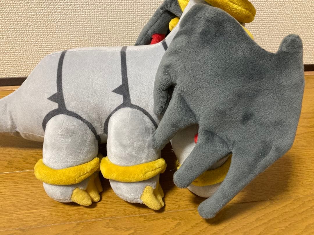 大きいぬいぐるみ　ギラティナ　アナザー　オリジン　ポケモンセンター