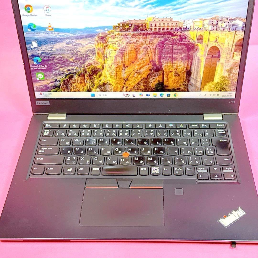 ⭐️第10世代i5⭐️爆速SSD ノートパソコンwindows11 薄型 カメラ