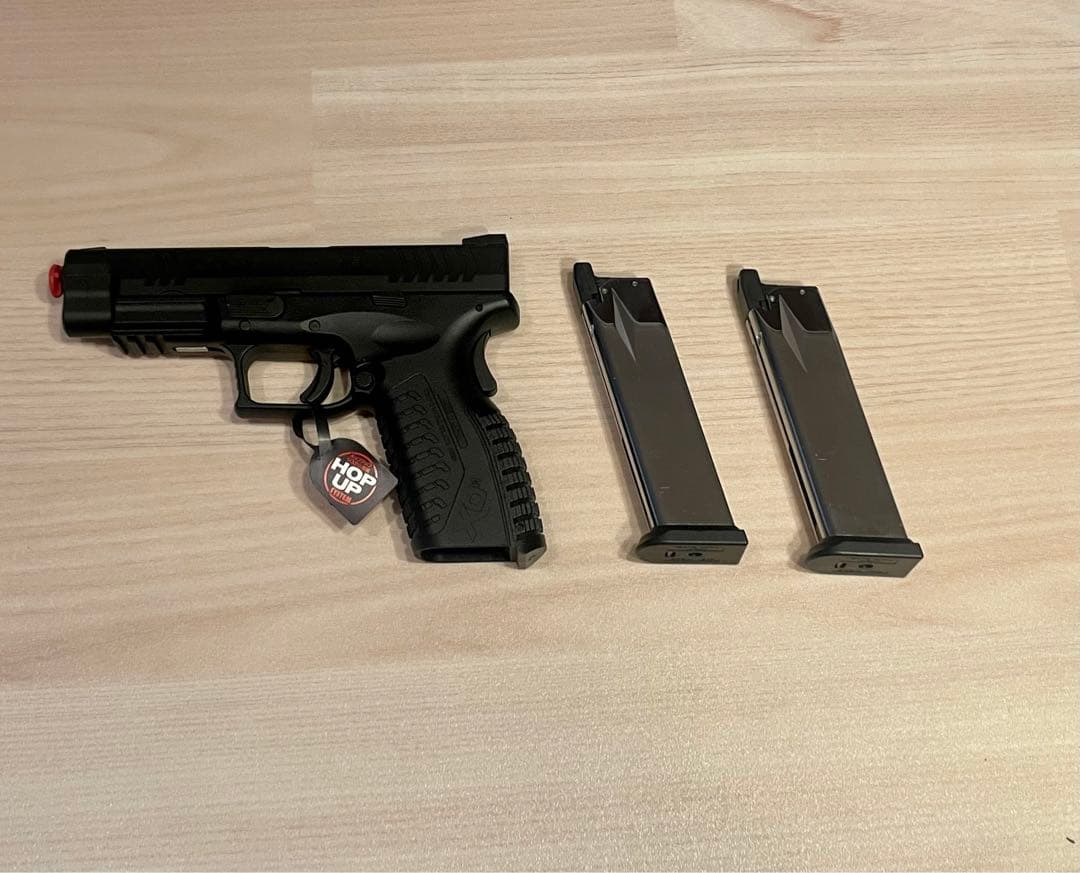 東京マルイ　XDM-40 マガジン2本付き