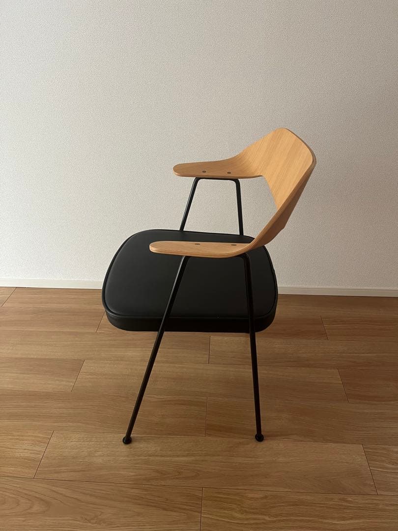 675チェア ロビン・デイ アクタス - メルカリ