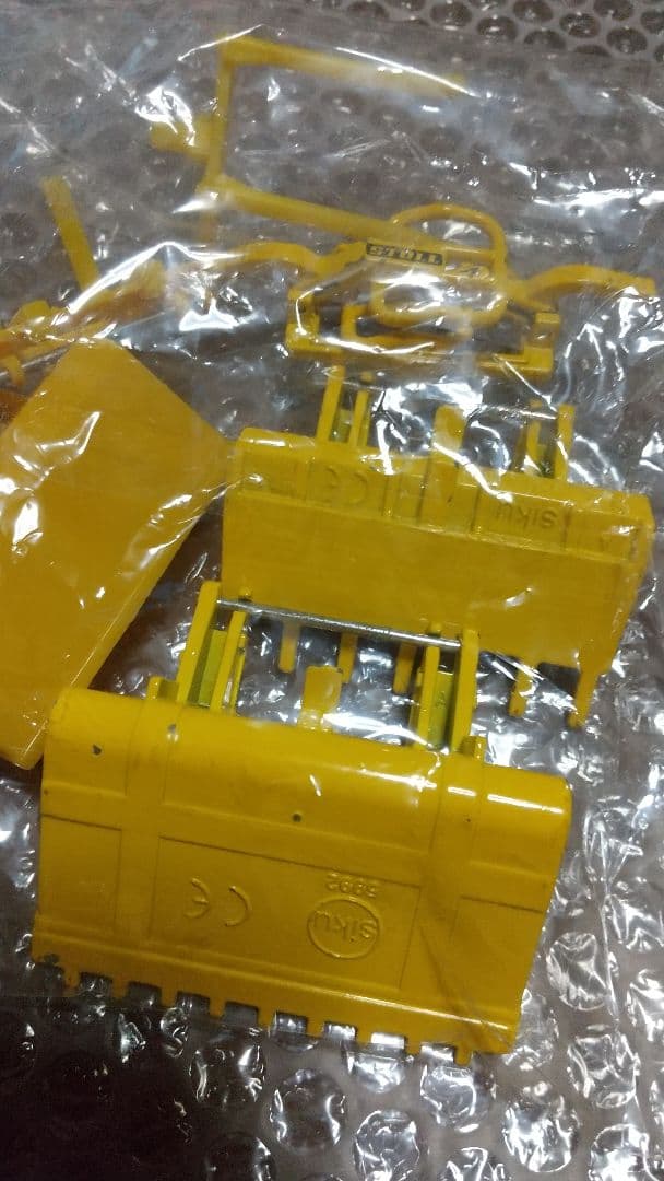 最終値下げ！ジク　ビックサイズ　フェント　ローダー　トラクター　純正パーツ多数