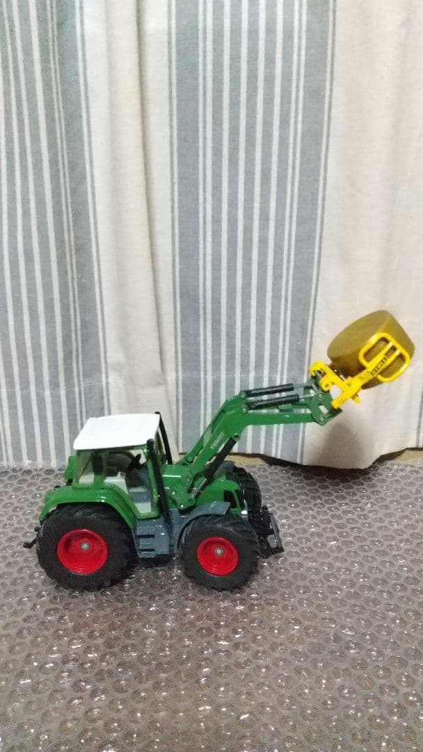 最終値下げ！ジク　ビックサイズ　フェント　ローダー　トラクター　純正パーツ多数