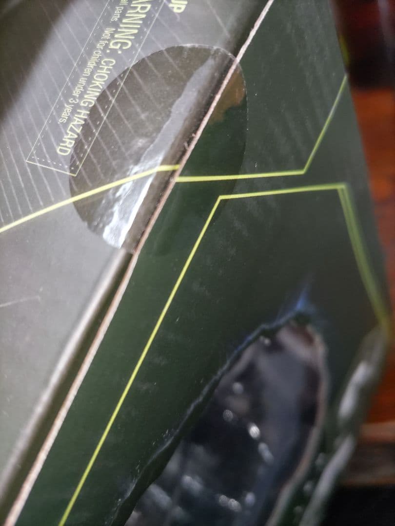 y*a様 NECA　ネカ　サスペンデッド・ラボ・ゼノモーフ　エイリアンロムルス