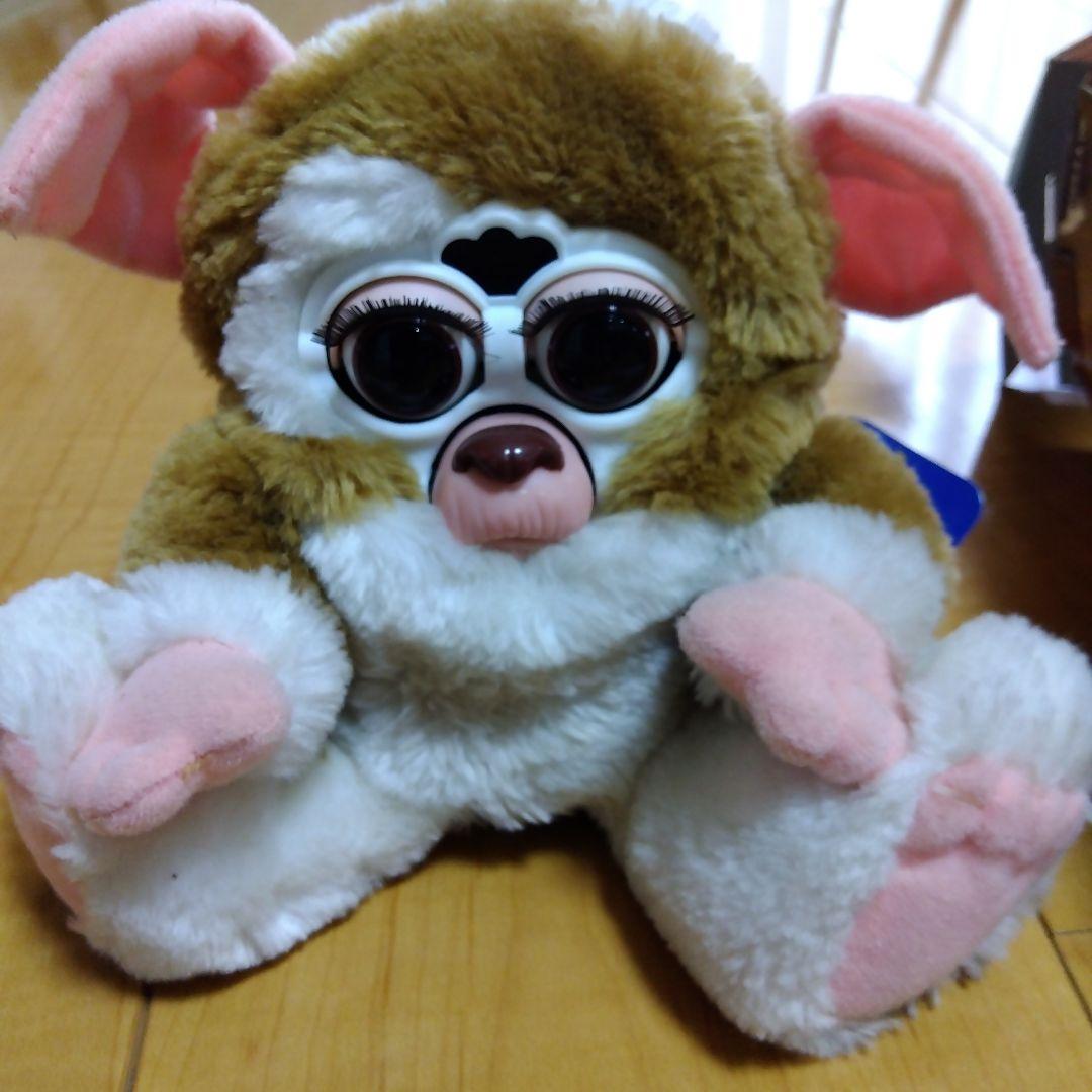 ファービー ギズモ