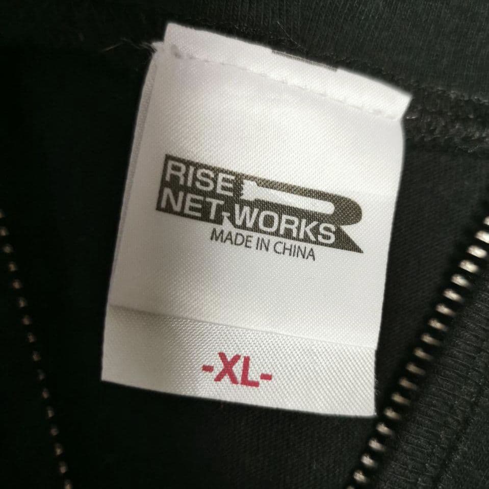 ウルトラマン　科特隊　流星マーク　怪獣足跡柄　XLサイズ　フード付き　パーカー