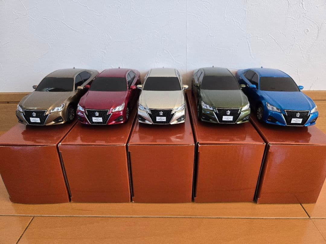 210クラウン　ジャパンカラーセレクション　カラーサンプルミニカー5色セット