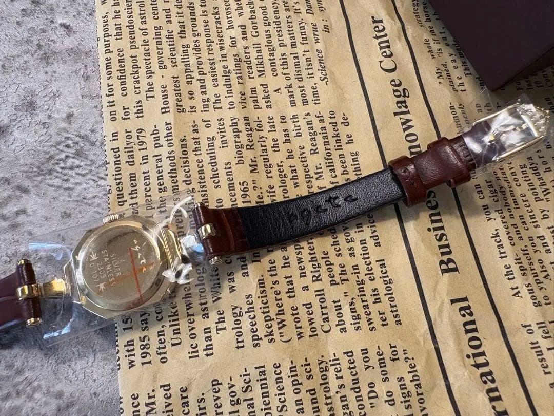 アガット アンバー 琥珀 腕時計 新品未使用 - メルカリ