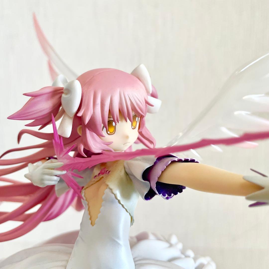 魔法少女まどか⭐︎マギカ 叛逆 1/8スケール アルティメットまどか フィギュア