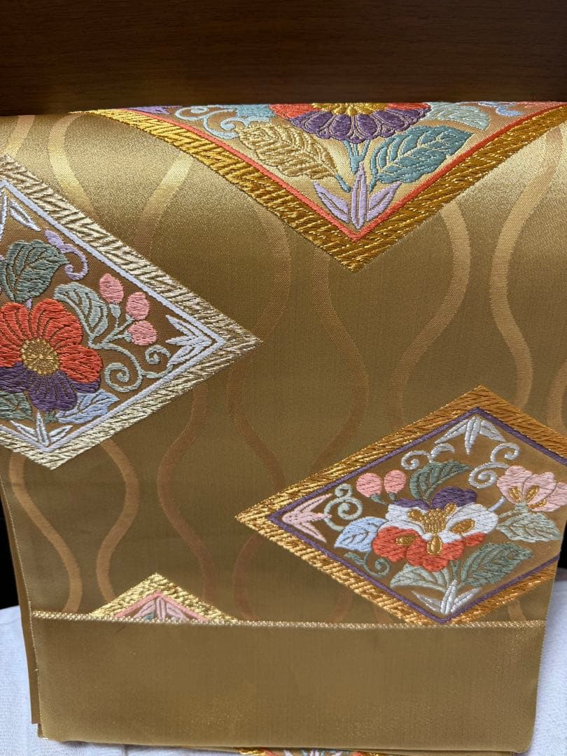 美術友禅振袖 吉祥立涌四季草花別誂え証書付き 長襦袢 新品袋帯 - メルカリ