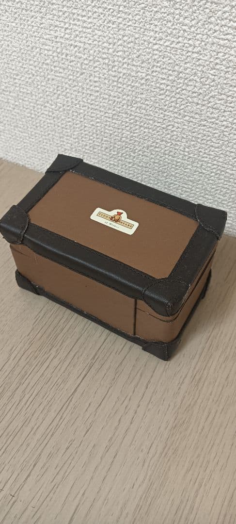 Peter Bull　THEODORE テディベア 小型 椅子付き　ウィットニー