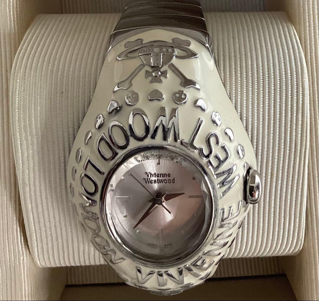 【希少】ヴィヴィアンウエストウッド　ドクロ　ホワイト　腕時計