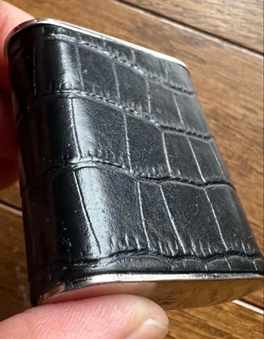 サンローラン 携帯 灰皿 ツボタパール アッシュトレイ