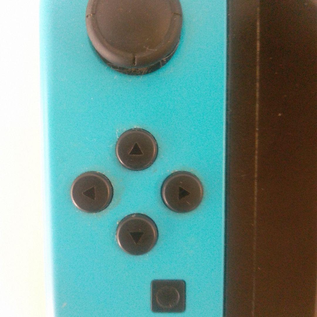 【中古品】Nintendo Switchの本体と付属品一式。初期化済み。