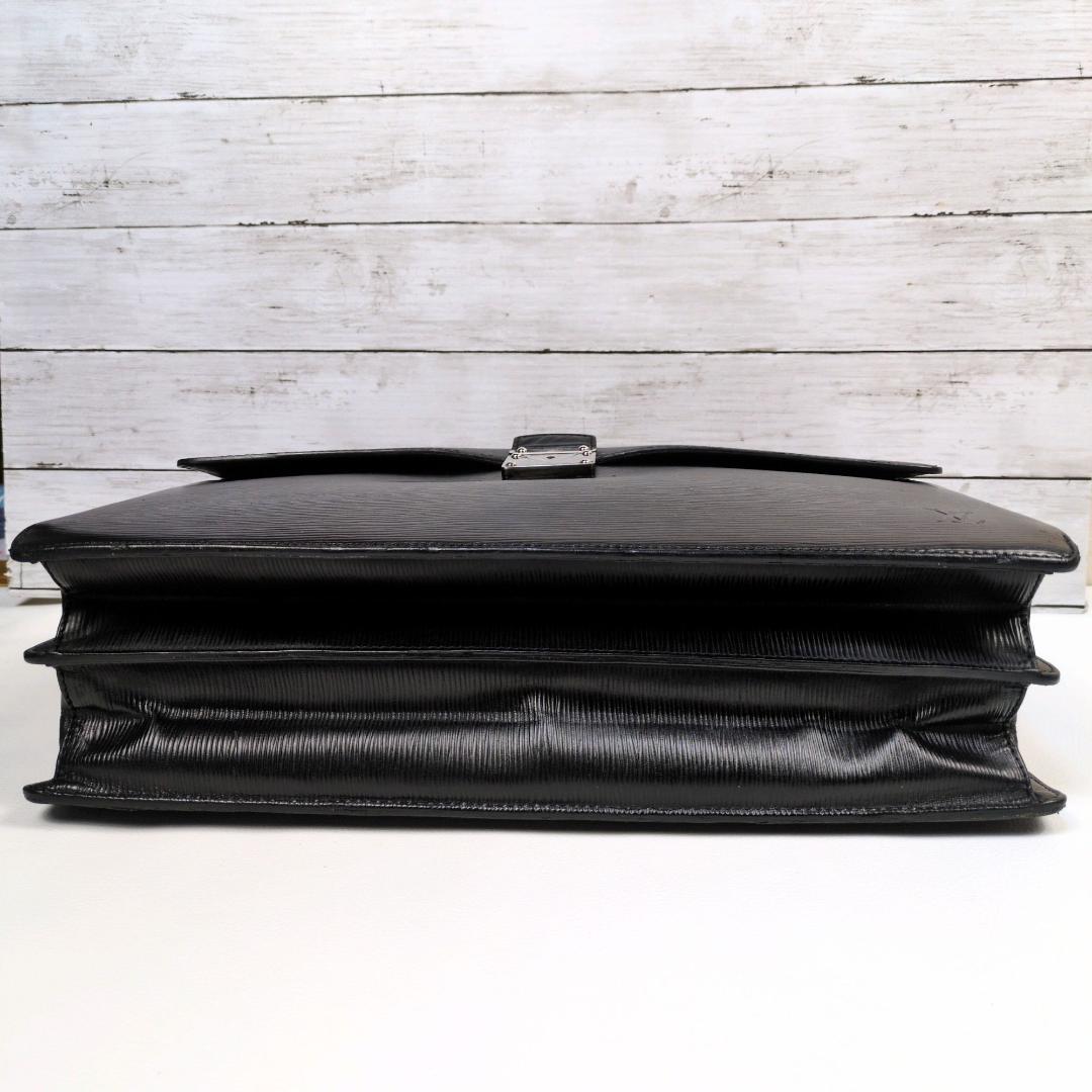 ルイヴィトン ロブスト2 エピ レザー ビジネスバッグ ブリーフ 大容量