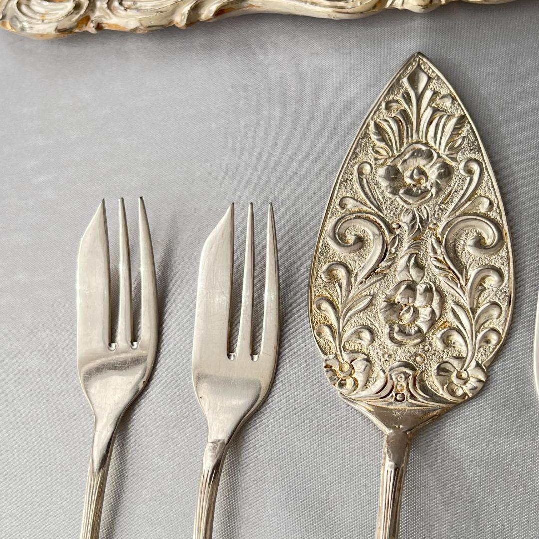 【英国】透かしのケーキフォークケーキ ４本 / サーバー 1本