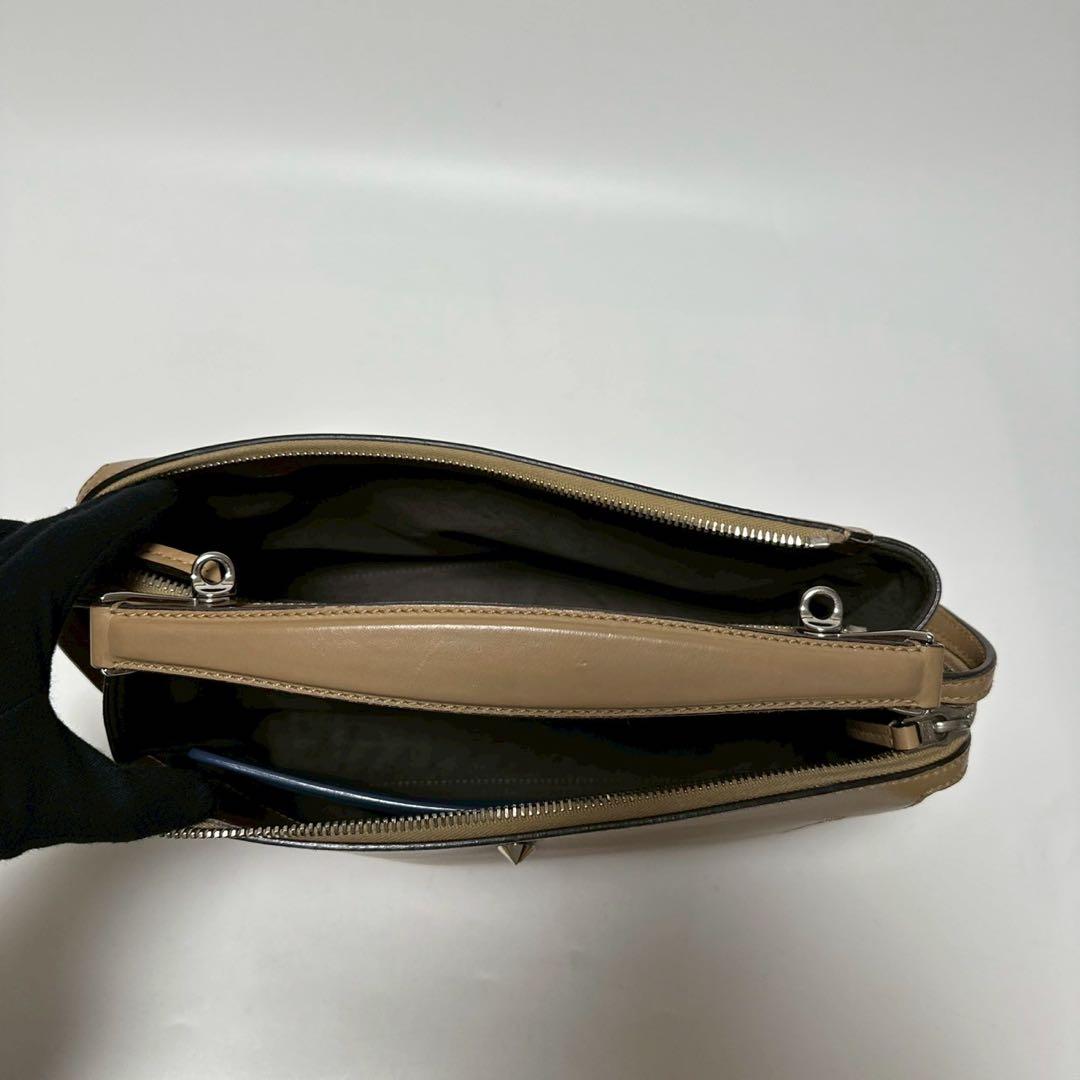 p83【極美品】フェンディ　ドットコムレザー　2wayショルダーバッグ ポーチ.