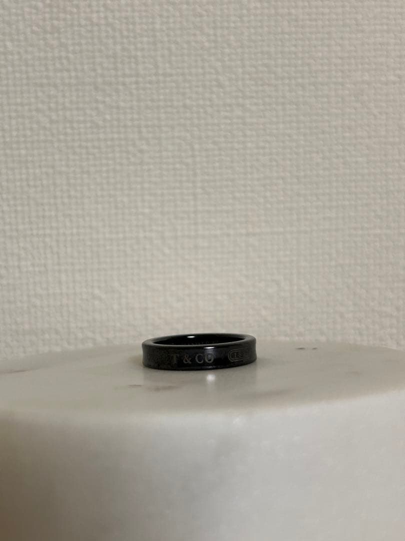 Tiffany & Co. ティファニー ブラックチタンリング ナローリング