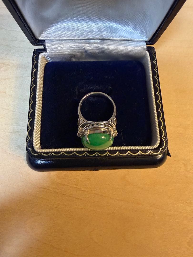 【鑑別付】天然ひすいジェダイト16.68ctPt900 ダイヤ0.30ctリング