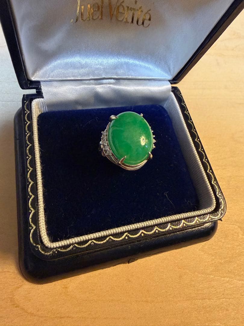 【鑑別付】天然ひすいジェダイト16.68ctPt900 ダイヤ0.30ctリング