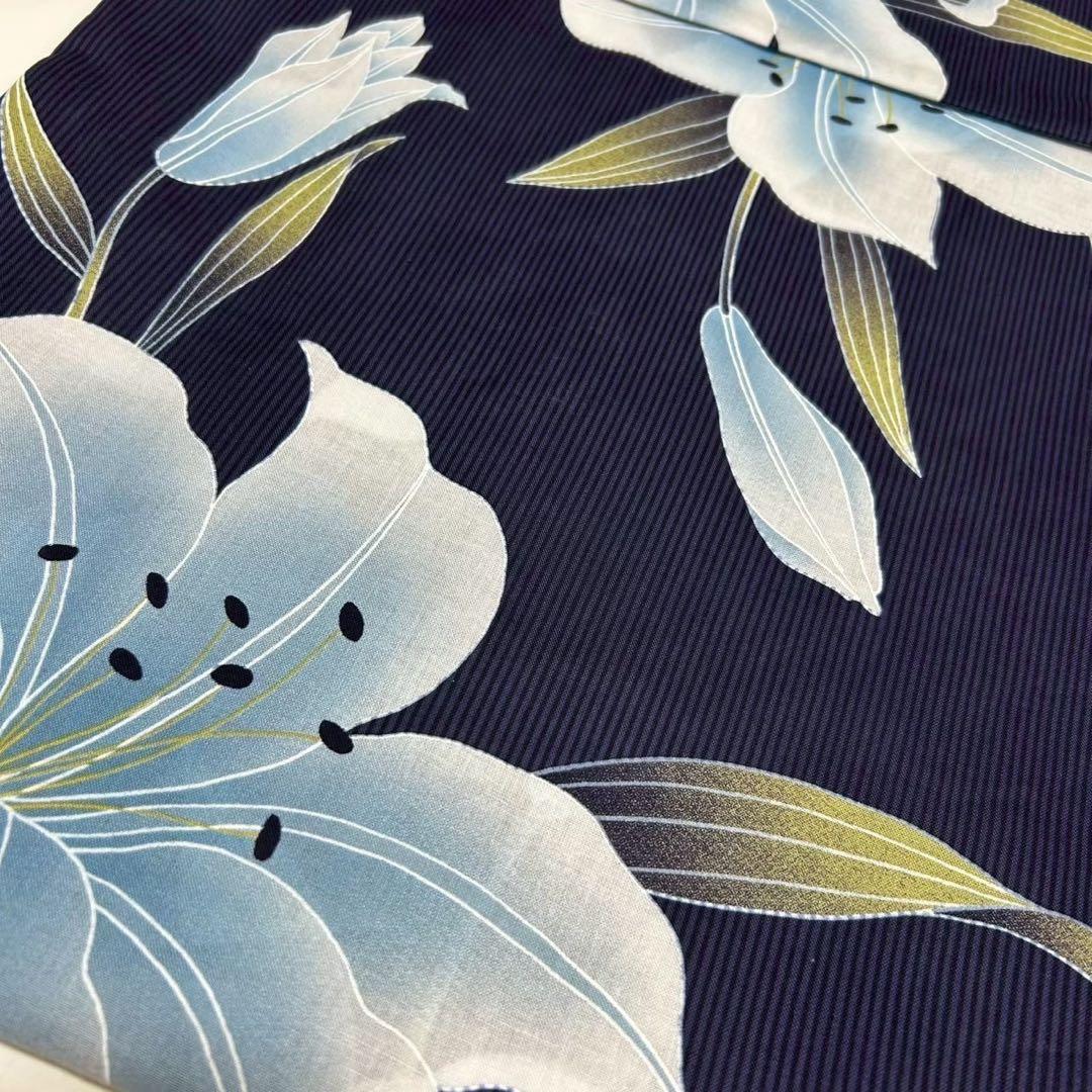 浴衣　大きめサイズ　浴衣 4L 百合　濃紺　帯　2点　新品　未使用　0808⑥