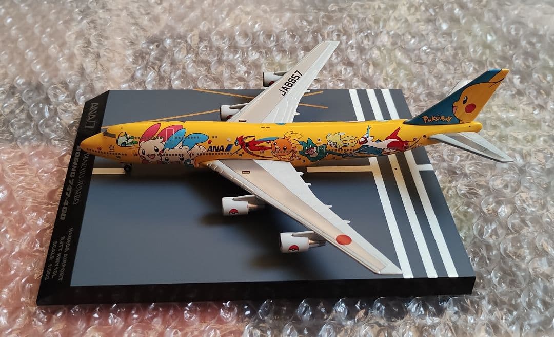 ANA ボーイング747-400 ピカチュウジャンボ 1/500 全日空商事 1/200