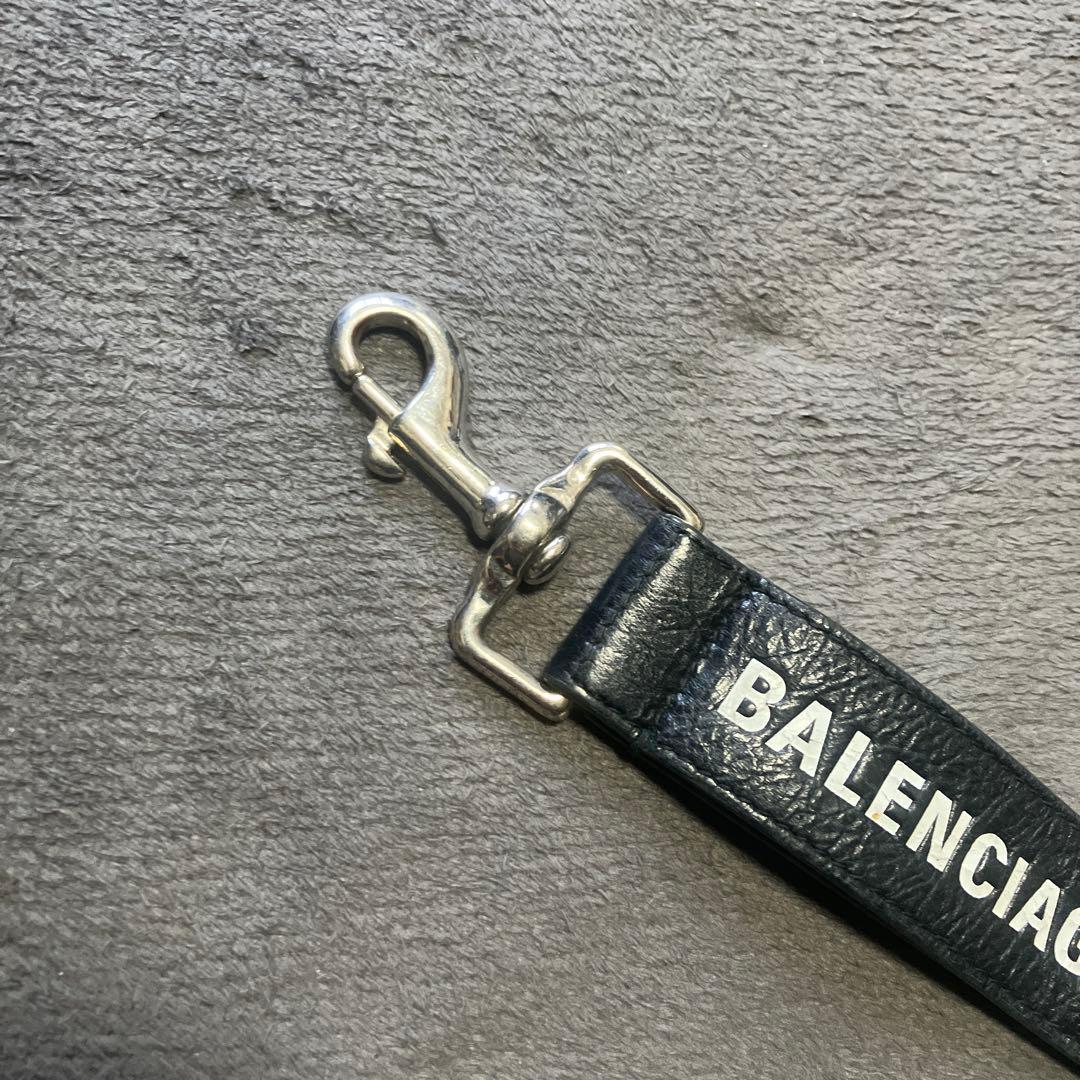 BALENCIAGA バレンシアガ ネックストラップ　ロゴ レザー　0705