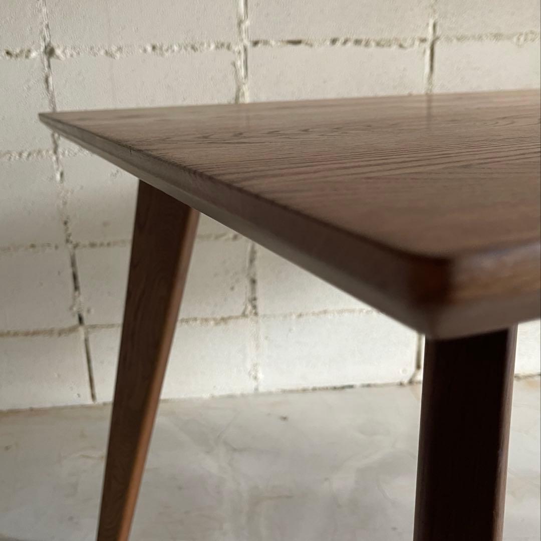 天然木オーク無垢材　ダイニングテーブル　テーパー角脚　斜め脚　北欧スタイル