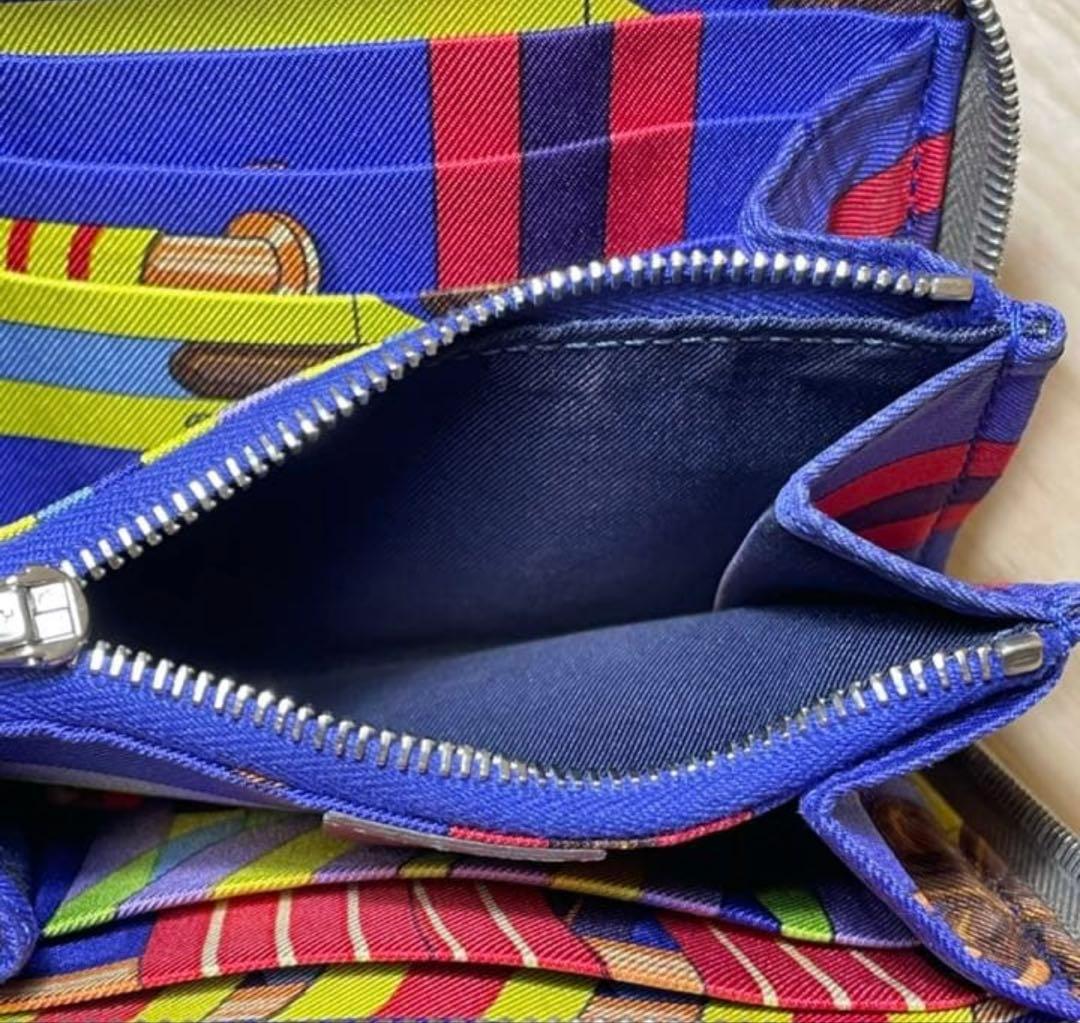 エルメス　シルクイン　コンパクト　金具新品