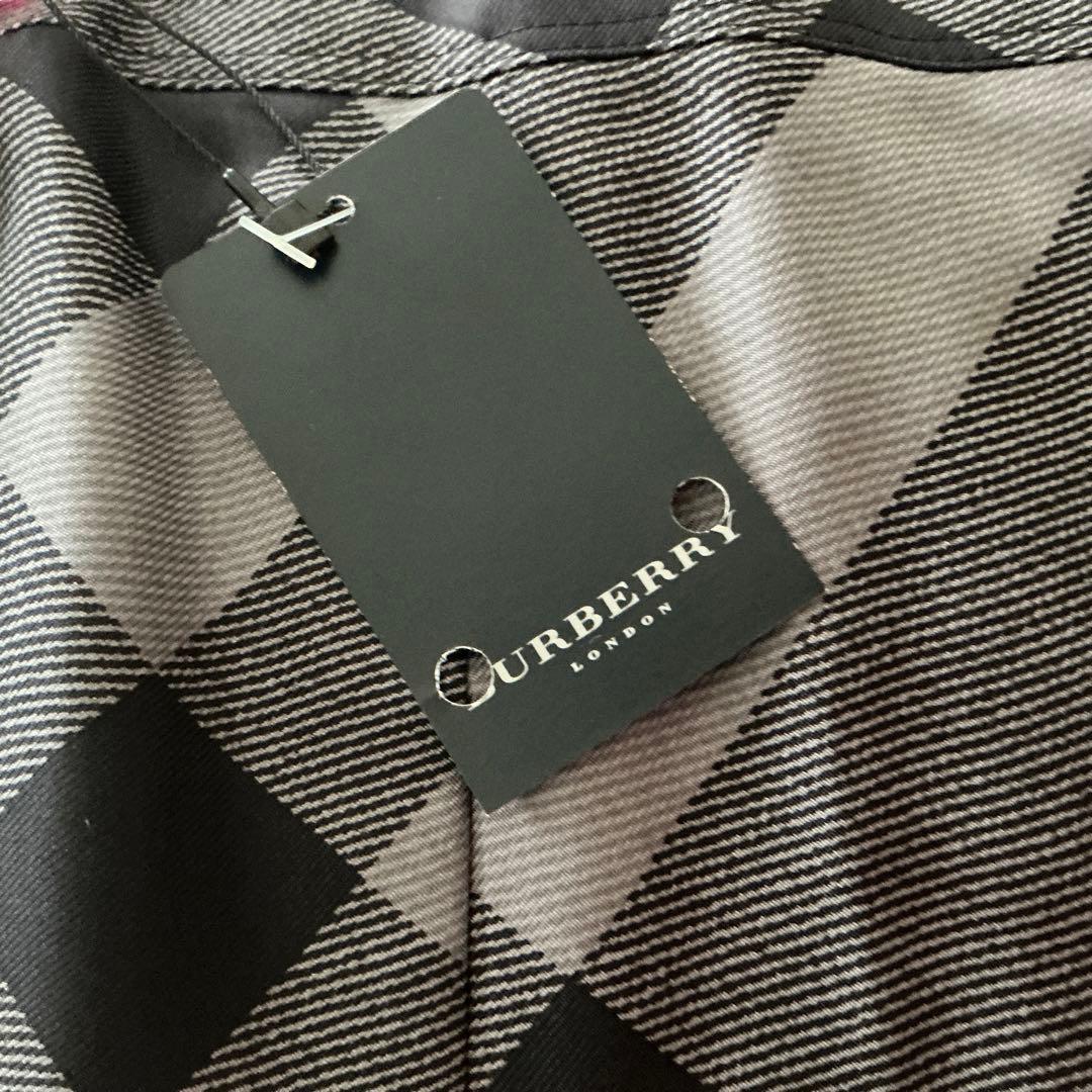 バーバリースカート、シルク100%グレーチェック未使用