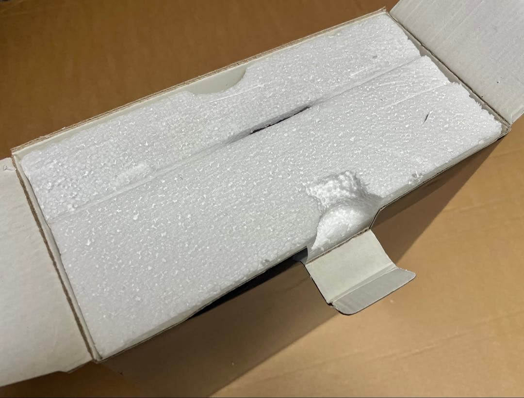 入手困難 不思議の国のアリス ミラーバード　 フィギュア 鏡 ディズニーストア