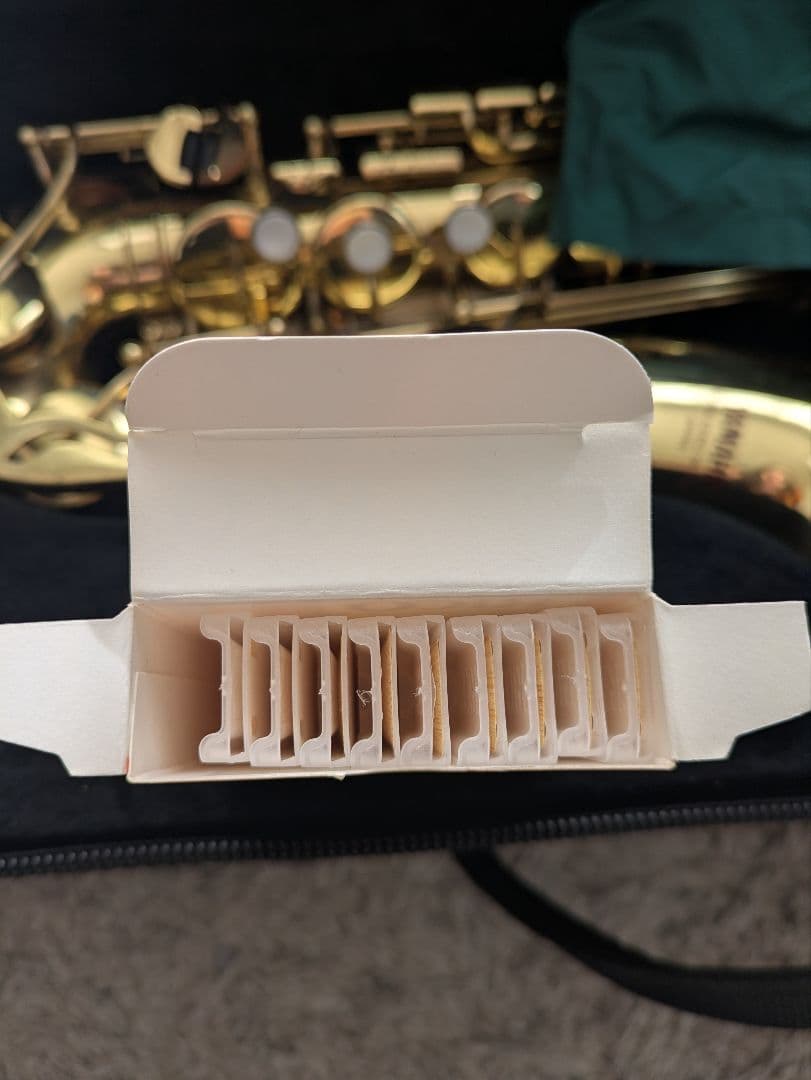 Yamaha サックス ゴールド 本体 ケース付き