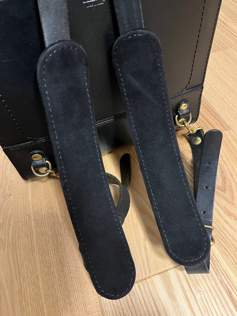 HERZ ダレスリュックM 黒　ビジネスバッグ