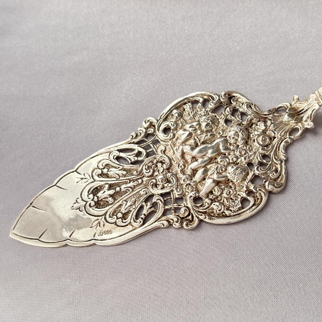 【ドイツ】天童と薔薇のケーキサーバー【純銀】ローズとチュラブ 　21cm