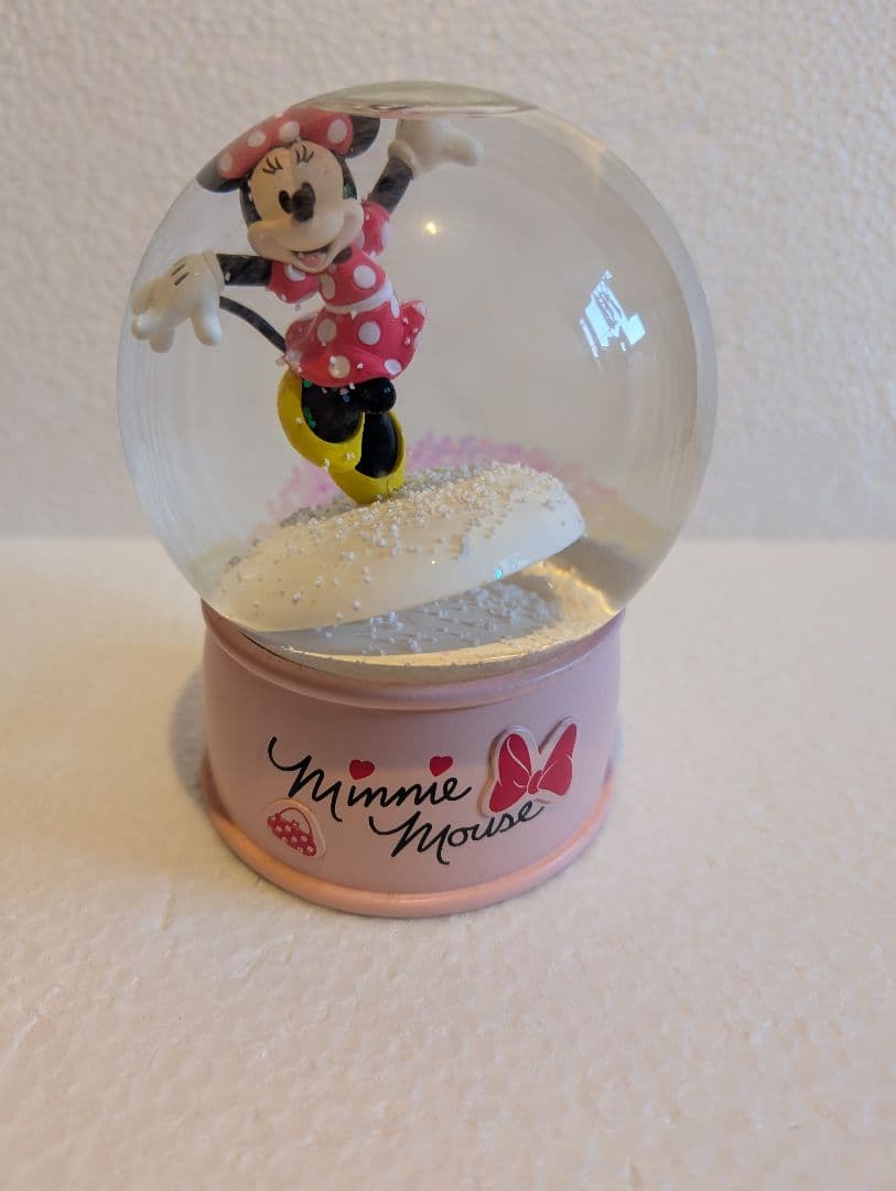 ミニーマウス スノードーム Amazon.co.jp: ディズニー ミニーマウス 光るスノードーム 渦巻く