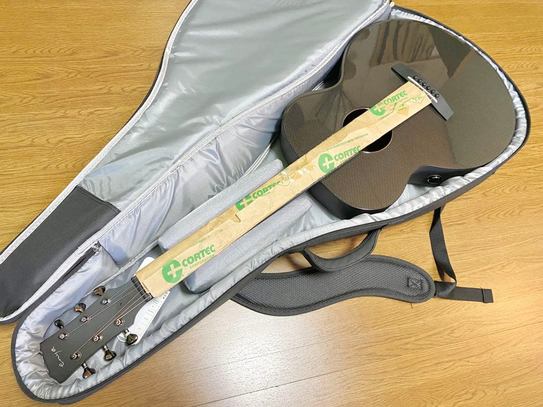 超美品】Enya/エンヤ X3 Pro Mini カーボンギター