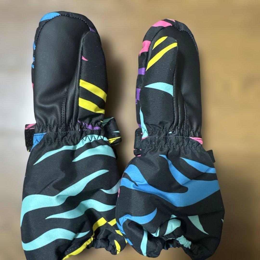 Burton ウェアー18M85cmサイズ ミトングローブ付き　値下げしました