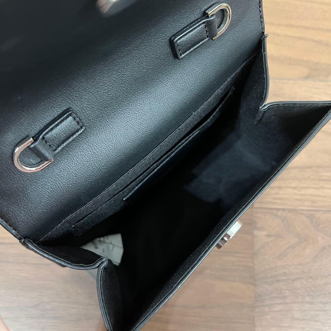 LILY BROWN ビジューリボンチャーム付き ハンドバック 2WAY