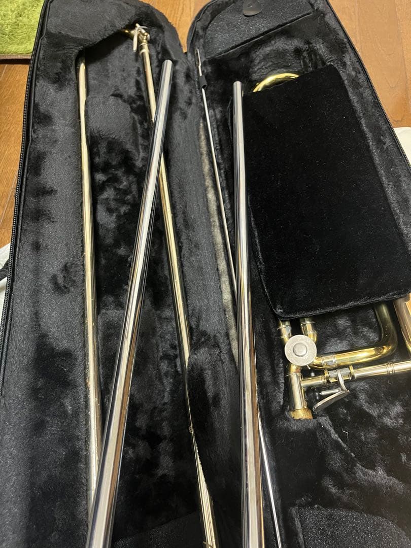 HOLTON テナーバストロンボーン 本体 ソフトケース付き