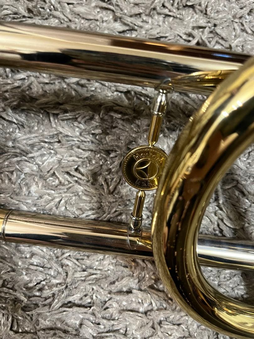 HOLTON テナーバストロンボーン 本体 ソフトケース付き