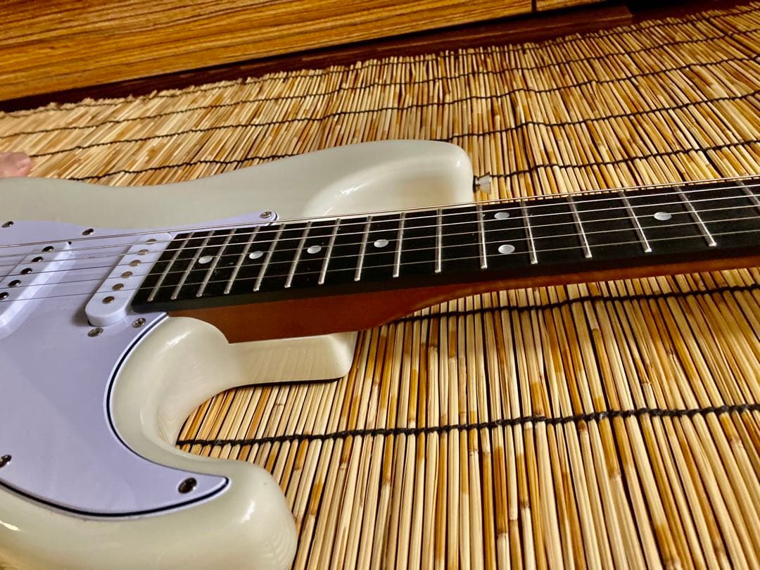 ☆美品珍品　ピックアップ個別選択式に改造したBuskers ST