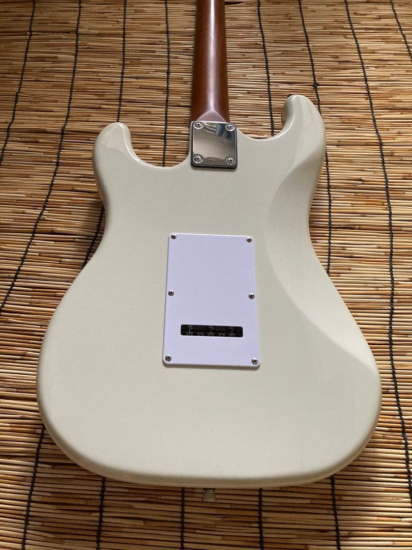 ☆美品珍品　ピックアップ個別選択式に改造したBuskers ST