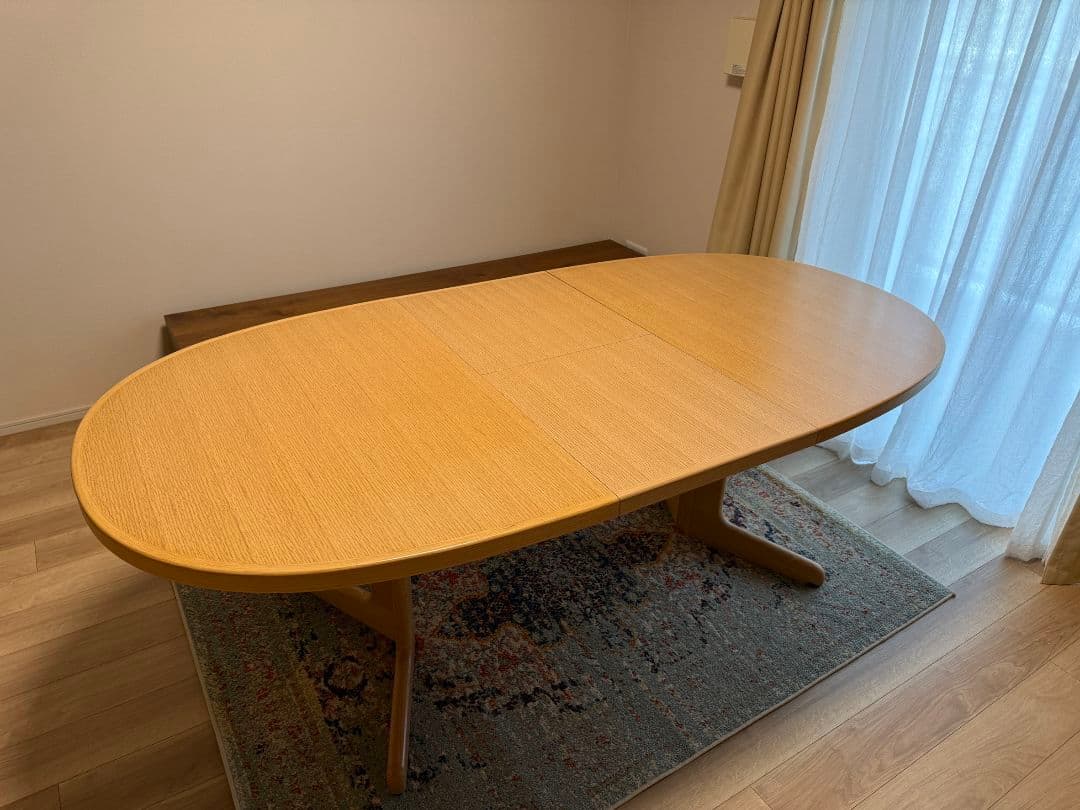 お取り引き約束あり　伸縮ダイニングテーブル