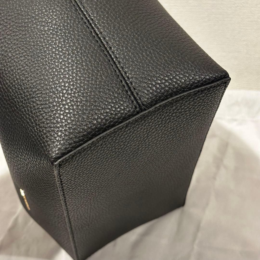 CHARLES & KEITH Chance チャンス バケットバッグ　ブラック